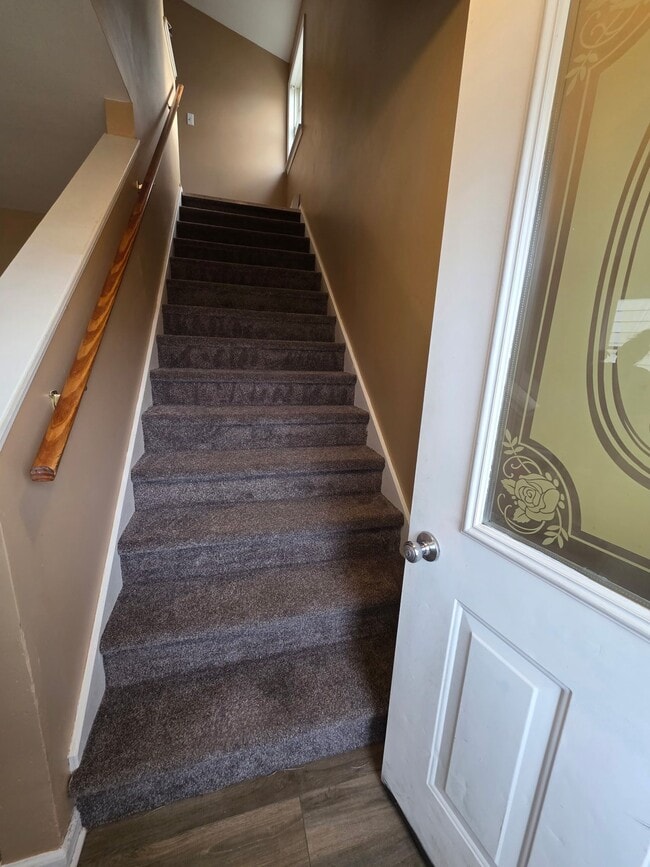 Building Photo - 96 E Schuyler St