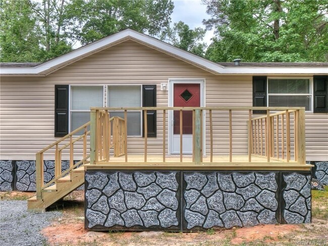 Building Photo - Charming 3-Bed, 2-Bath Home Near Cypress L...