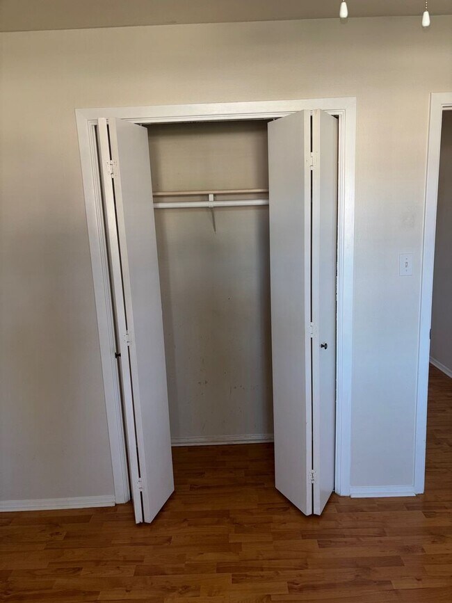 Building Photo - 3 Bedroom 2 Bathroom Georgetown Home