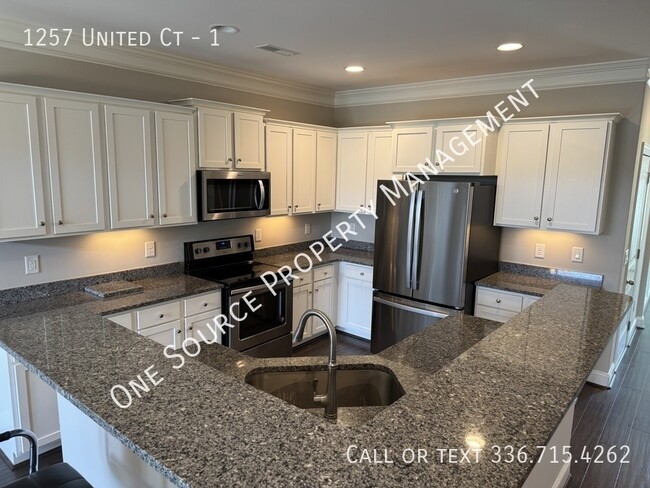 Building Photo - 1257 United Ct