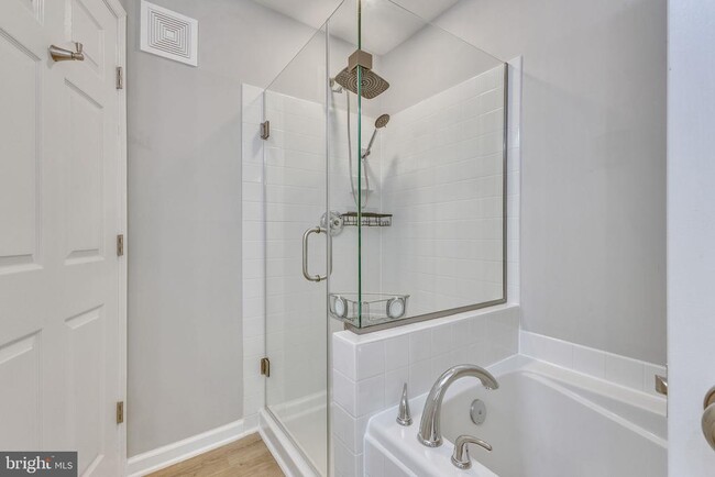 Building Photo - 5980 Kimberly Anne Way