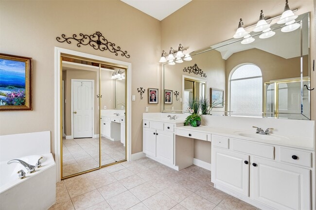 Building Photo - 3311 Charleston Ct