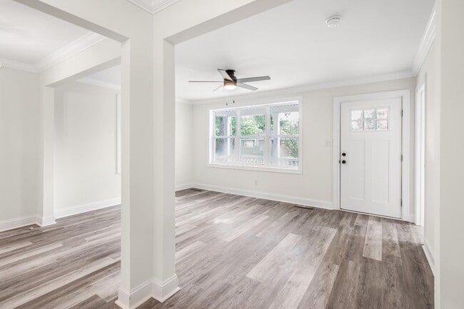 Building Photo - 500 Jackson Ln