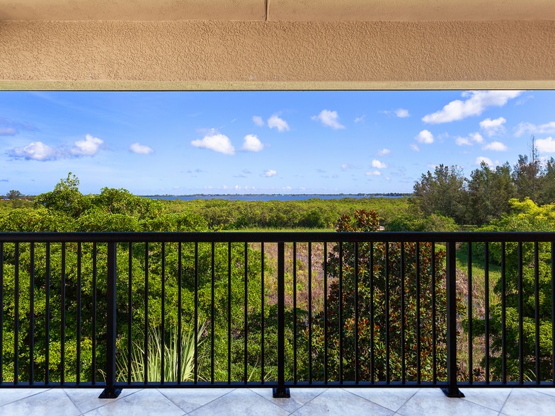 Building Photo - 9111 43rd Terrace W