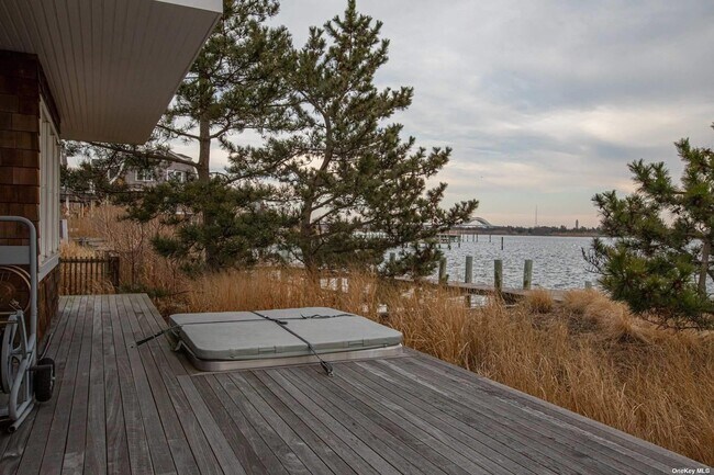 Building Photo - 11 Captree Island