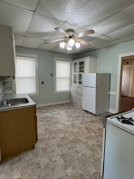 Kitchen - 293 Central Ave