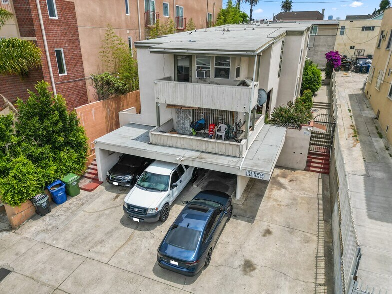 Building Photo - 1142 S Serrano Ave