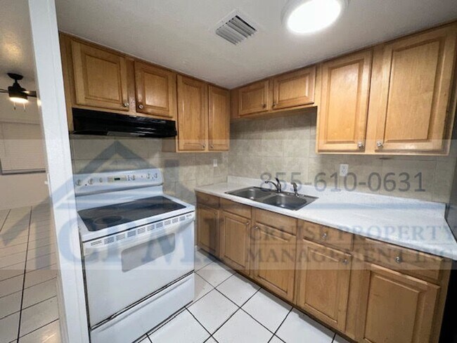 Interior Photo - Chez Pierre