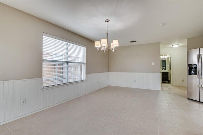 Building Photo - 2017 Laughlin Rd