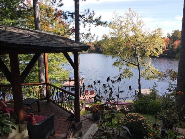 Building Photo - 52 Buck Lake Rd