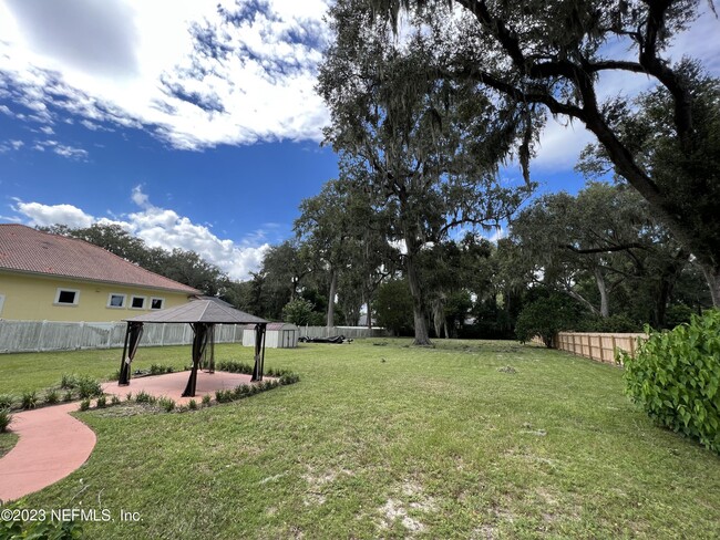 Building Photo - 2815 Beauclerc Rd