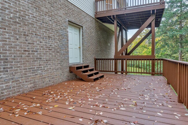 Building Photo - Beautifully Updated Home with Modern Finishes