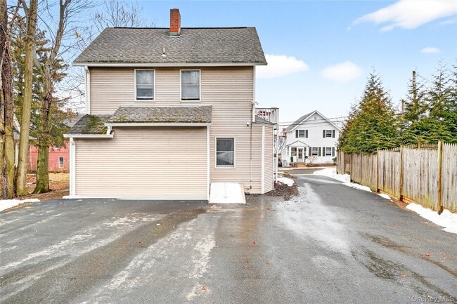 Building Photo - 48 S Mill St