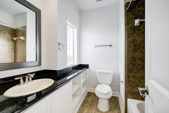 Building Photo - 2364 Sperber Ln