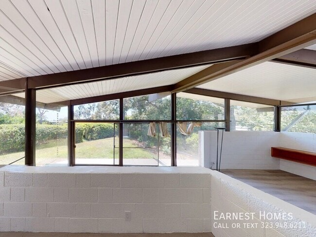 Building Photo - 12400 Rochedale Ln