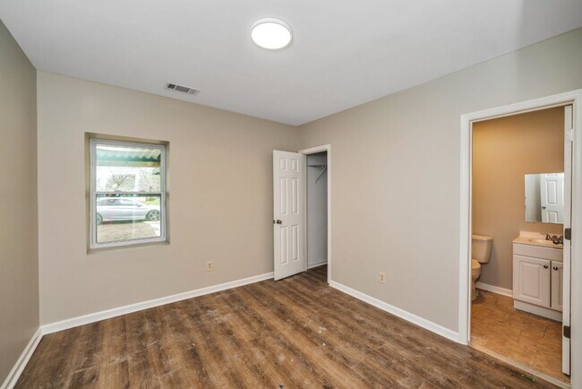 Building Photo - Renovated 4-Bed Home in Pleasant Grove!