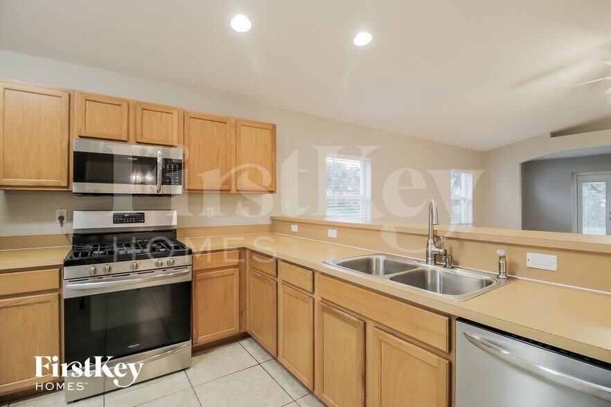 Building Photo - 1319 Macon Dr