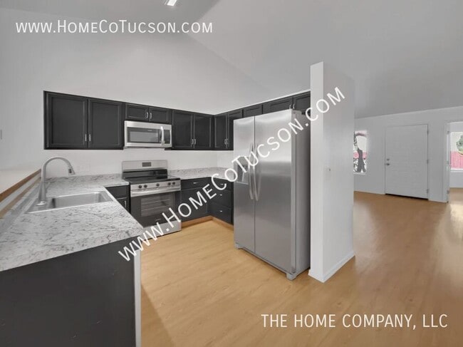 Building Photo - 3873 S Havenhurst Dr