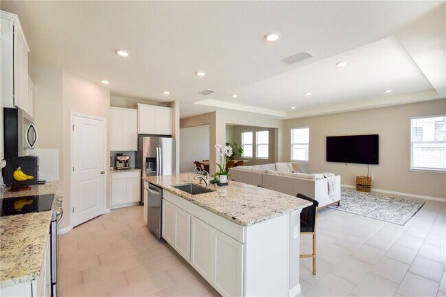 Building Photo - 16926 Harvest Moon Way
