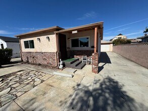 Building Photo - 4301 160th St