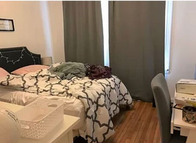 Building Photo - Fantastic Apt on Brookline Border near B and C lines and Whole Foods.  Free Heat & Hot Water, No ...