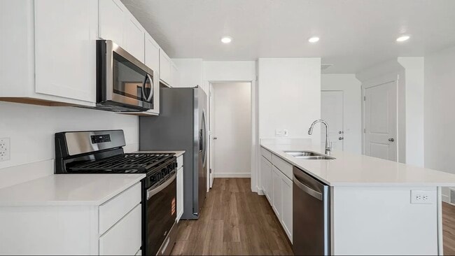 Building Photo - 241 N Salty Ln