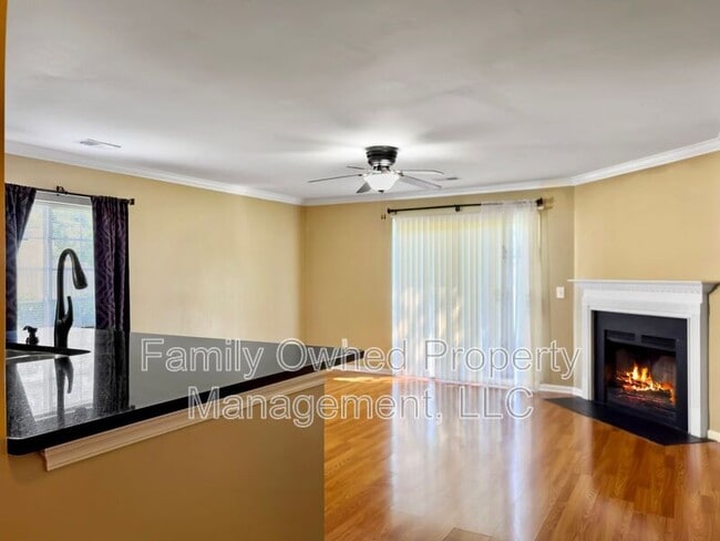 Building Photo - 8017 Old Hazelwood Rd
