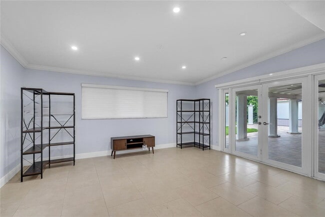 Building Photo - 1825 SW 125th Ct