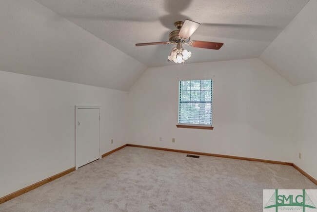 Building Photo - 130 Briarwood Ln
