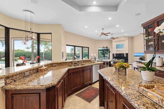 Building Photo - 3310 Palm Beach Point Blvd