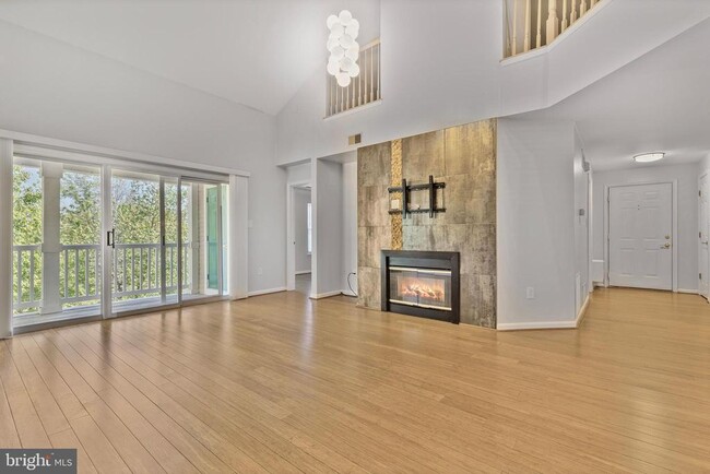 Building Photo - 13107 Millhaven Pl