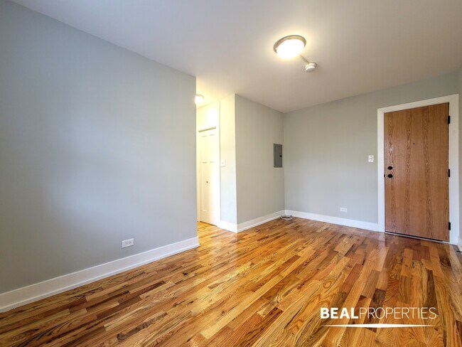Building Photo - 2910 N Mildred Ave