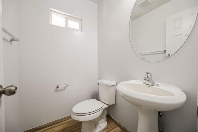Building Photo - This Stunning 3 Bed, 2 ½ Bath Home Is A Ra...