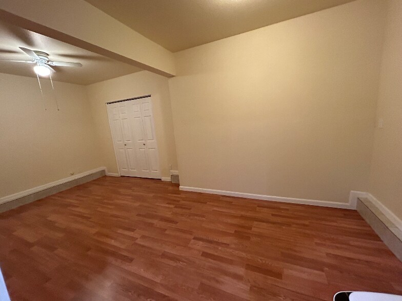 Building Photo - 16840 Bell Ave