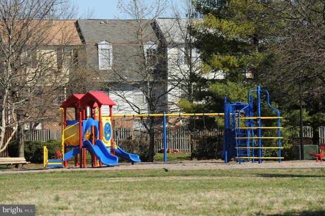 Building Photo - 6601 China Grove Ct