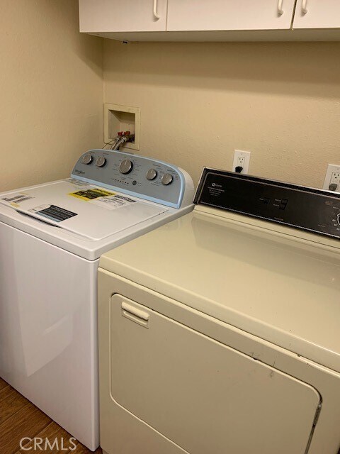 Building Photo - 1741 S Vallecito Dr