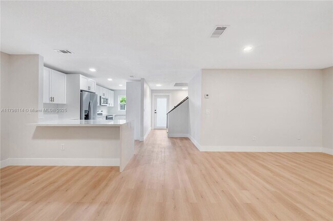 Building Photo - 14725 SW 107th Terrace