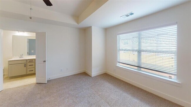 Building Photo - 6414 Shalks Xing Dr