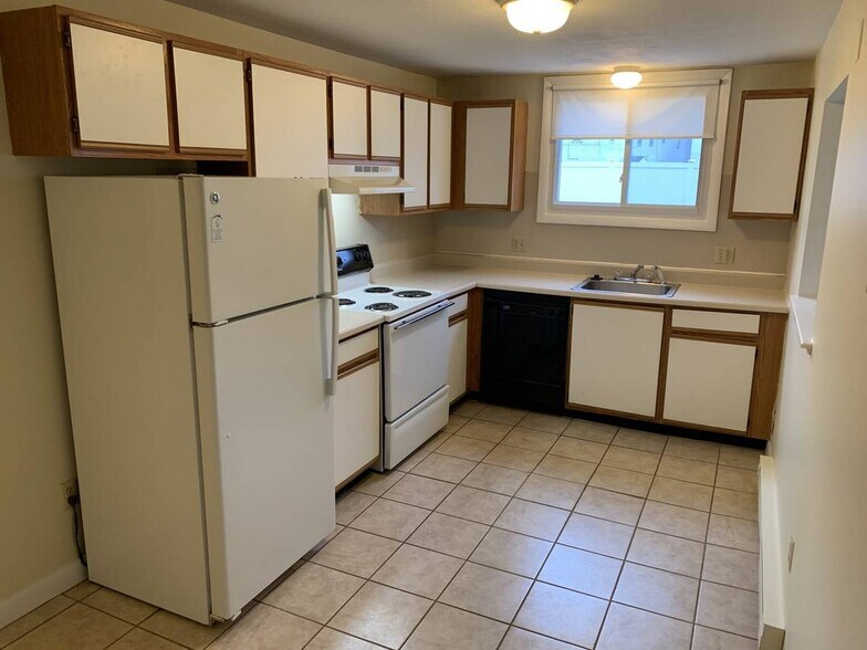 Building Photo - 35 Fairmount Pl