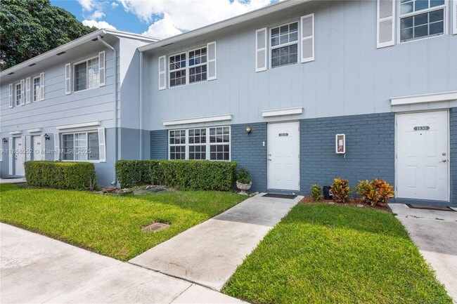 Building Photo - 1824 SW 81st Way