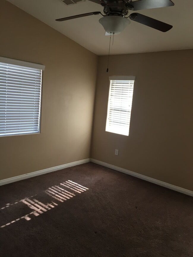 Building Photo - Cute Single Story Home in NW Gated Community