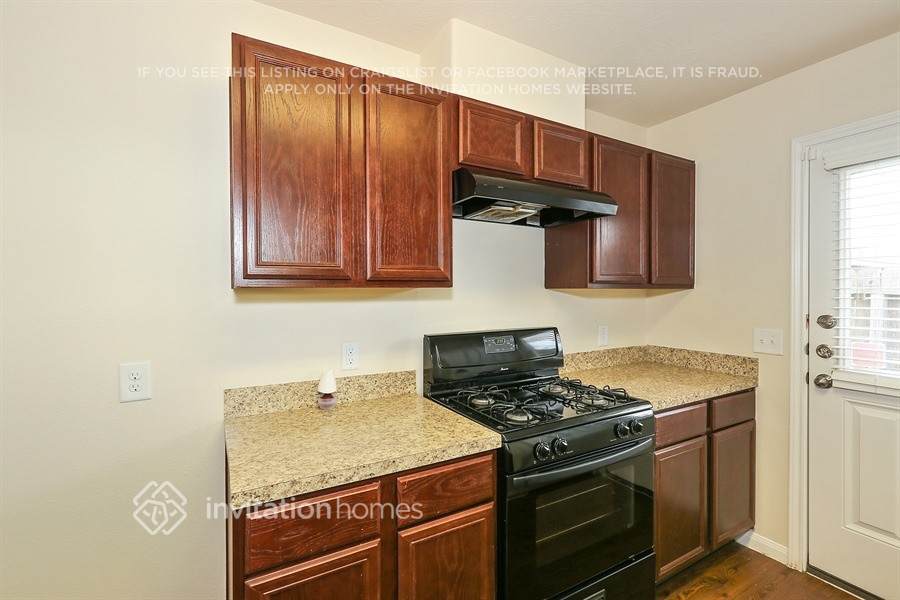 Building Photo - 18815 N Lyford Dr