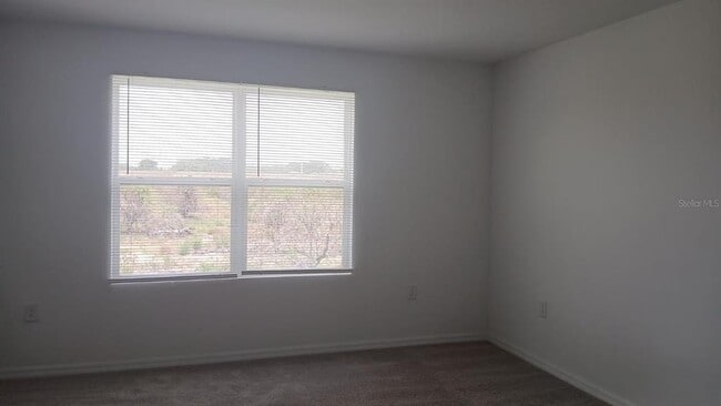Building Photo - 421 Madison Dr