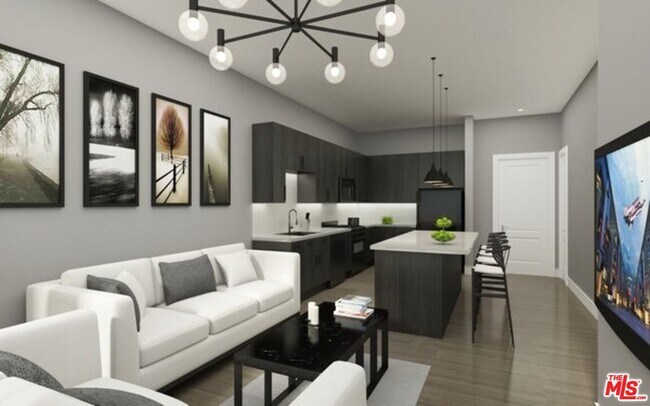 Building Photo - 1120 W 6th St