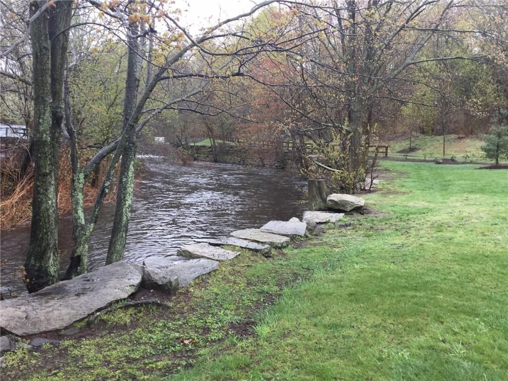 Building Photo - 23 Cutler St