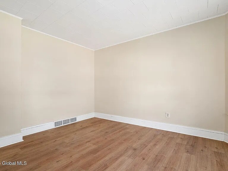 Building Photo - 1237 4th Ave