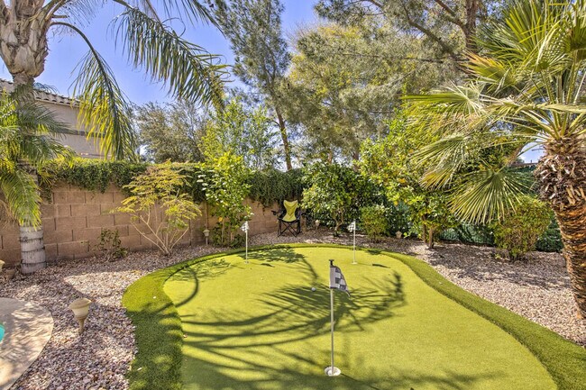 Building Photo - 3759 E Fruitvale Ave