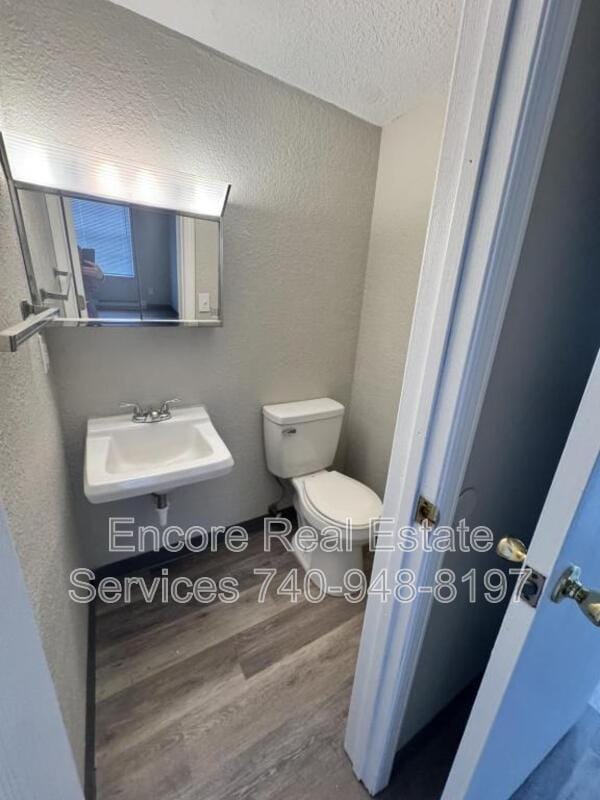 Building Photo - 570 Brookside Ct