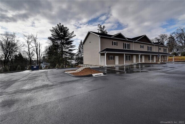Building Photo - 642 Stafford Ave