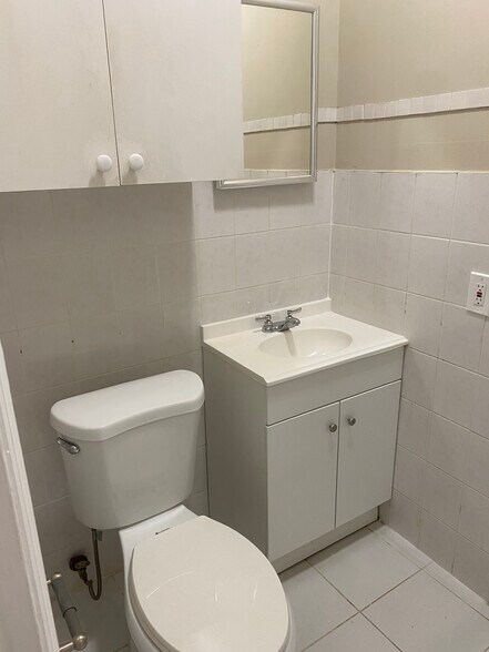 Building Photo - 201 W 50th St